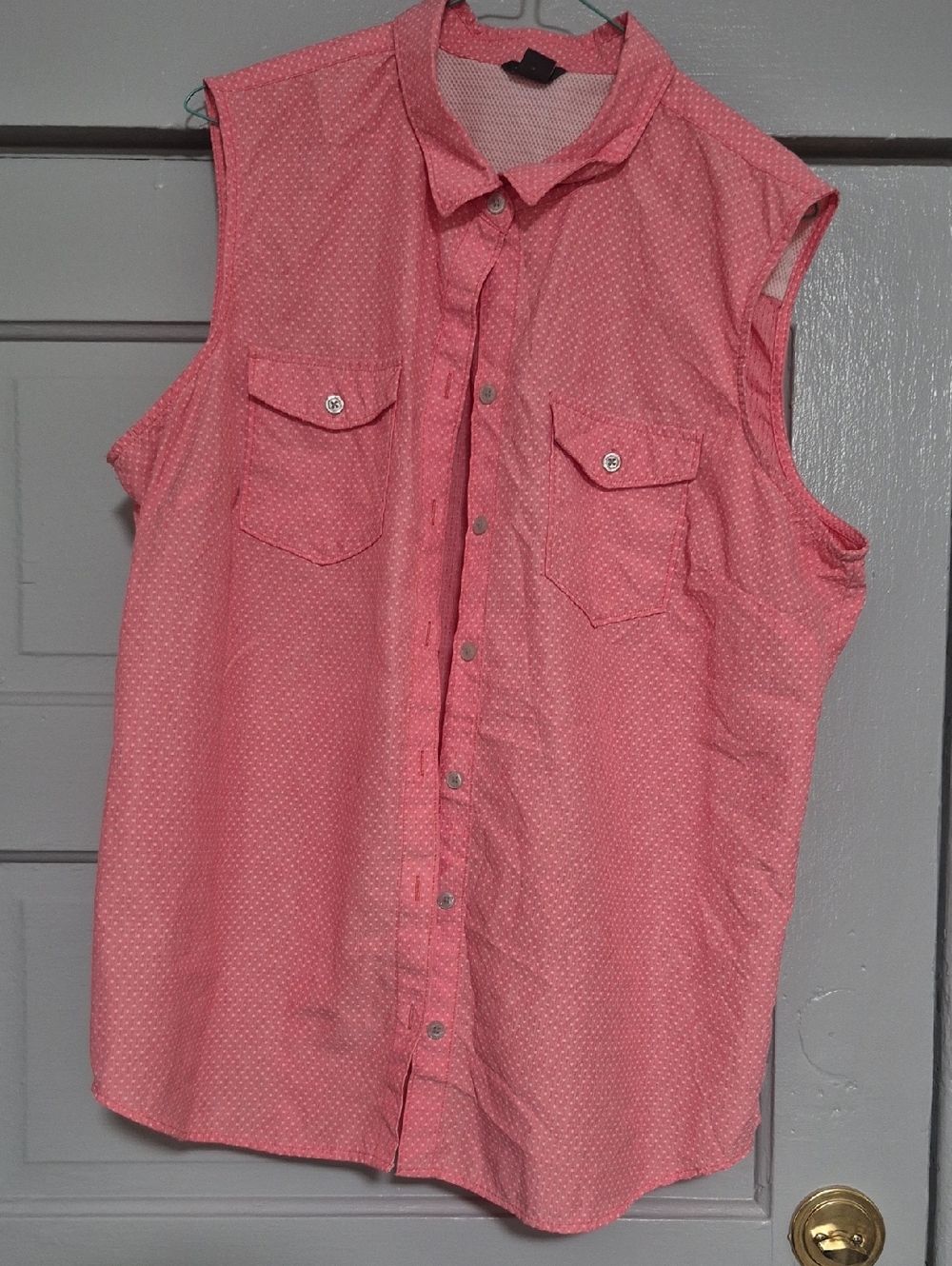 Eddie Bauer Pink Dot Button-Front Womans Shirt